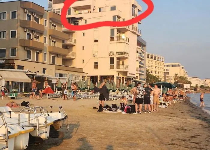 Armando\'S Apartment Front On The Sea