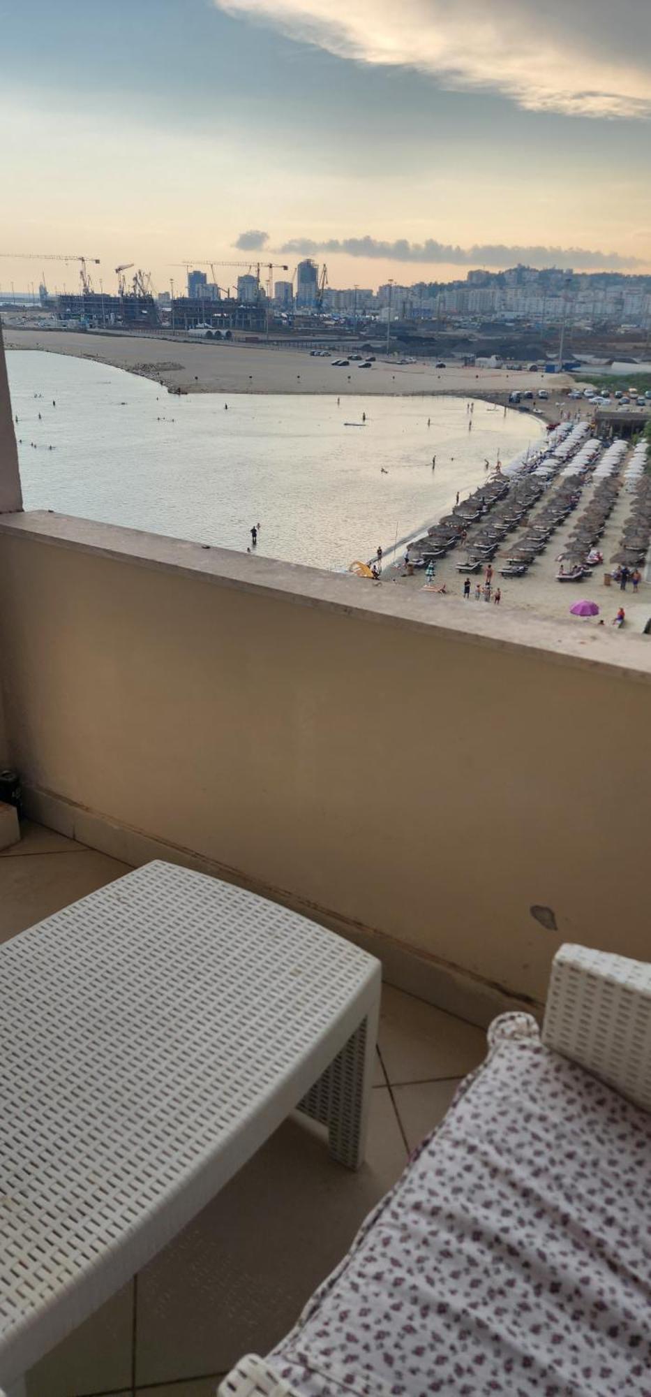 Armando's Front On The Sea